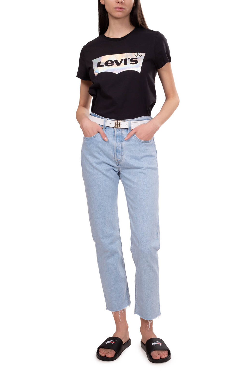 LEVI'S - Women's floral Batwing logo T-shirt  - Size S-11
