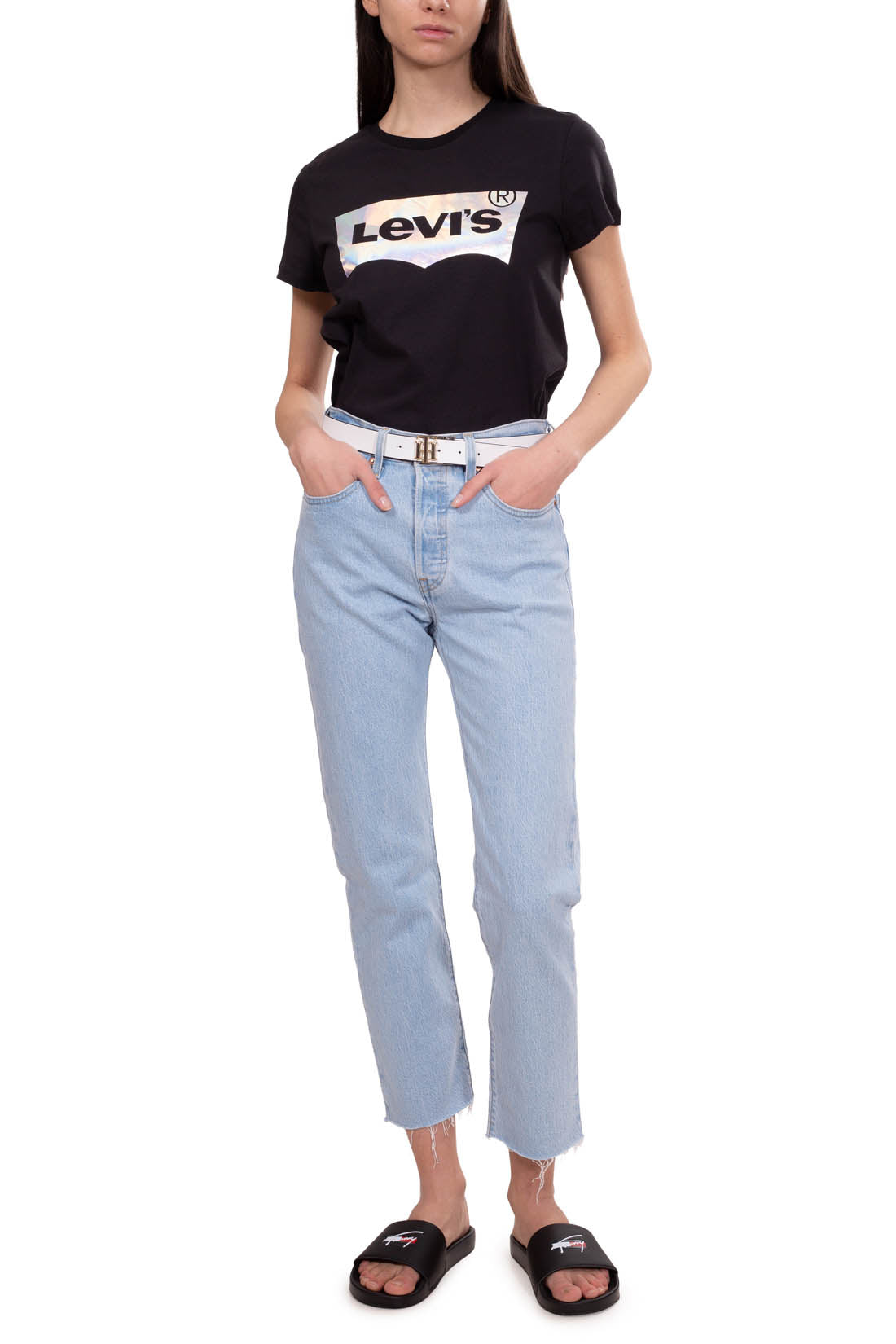 LEVI'S - Women's floral Batwing logo T-shirt  - Size S-11