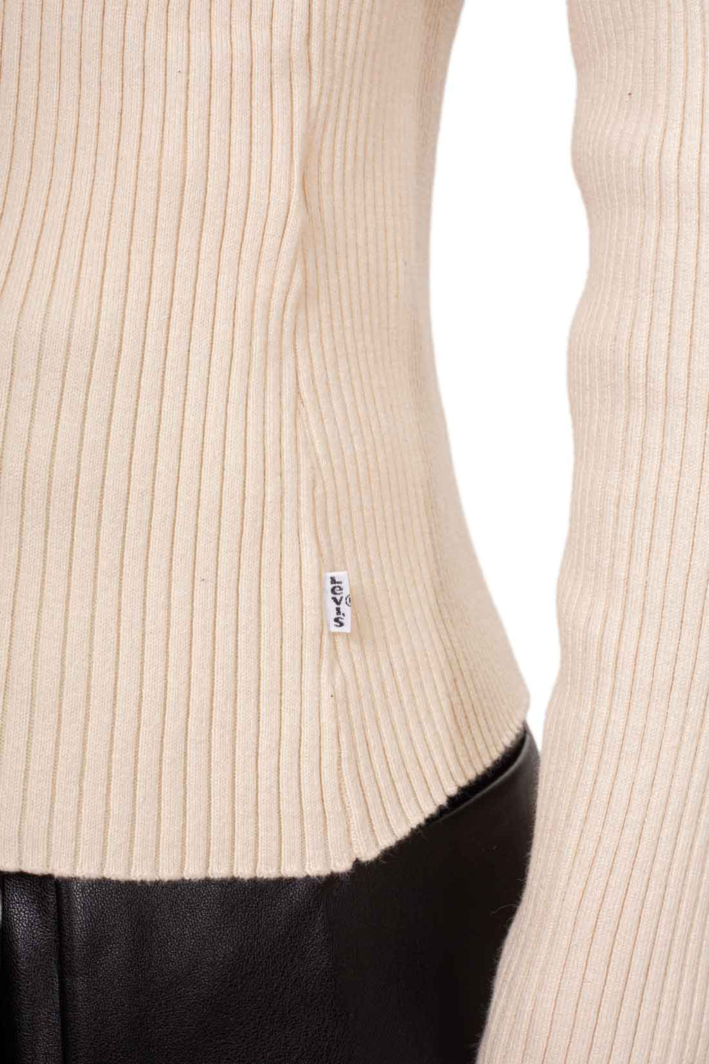 LEVI'S - Women's slim turtleneck pullover  - Size M-0