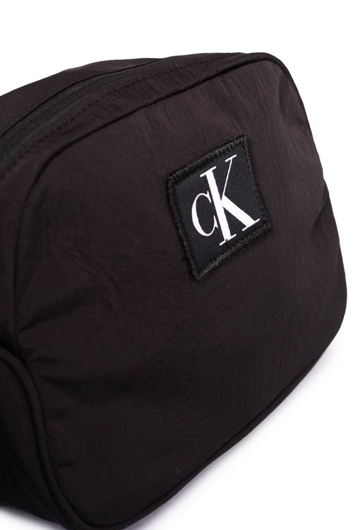 CALVIN KLEIN JEANS - Women's essential shoulder bag with logo patch-1