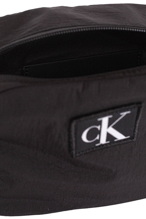 CALVIN KLEIN JEANS - Women's essential shoulder bag with logo patch-0
