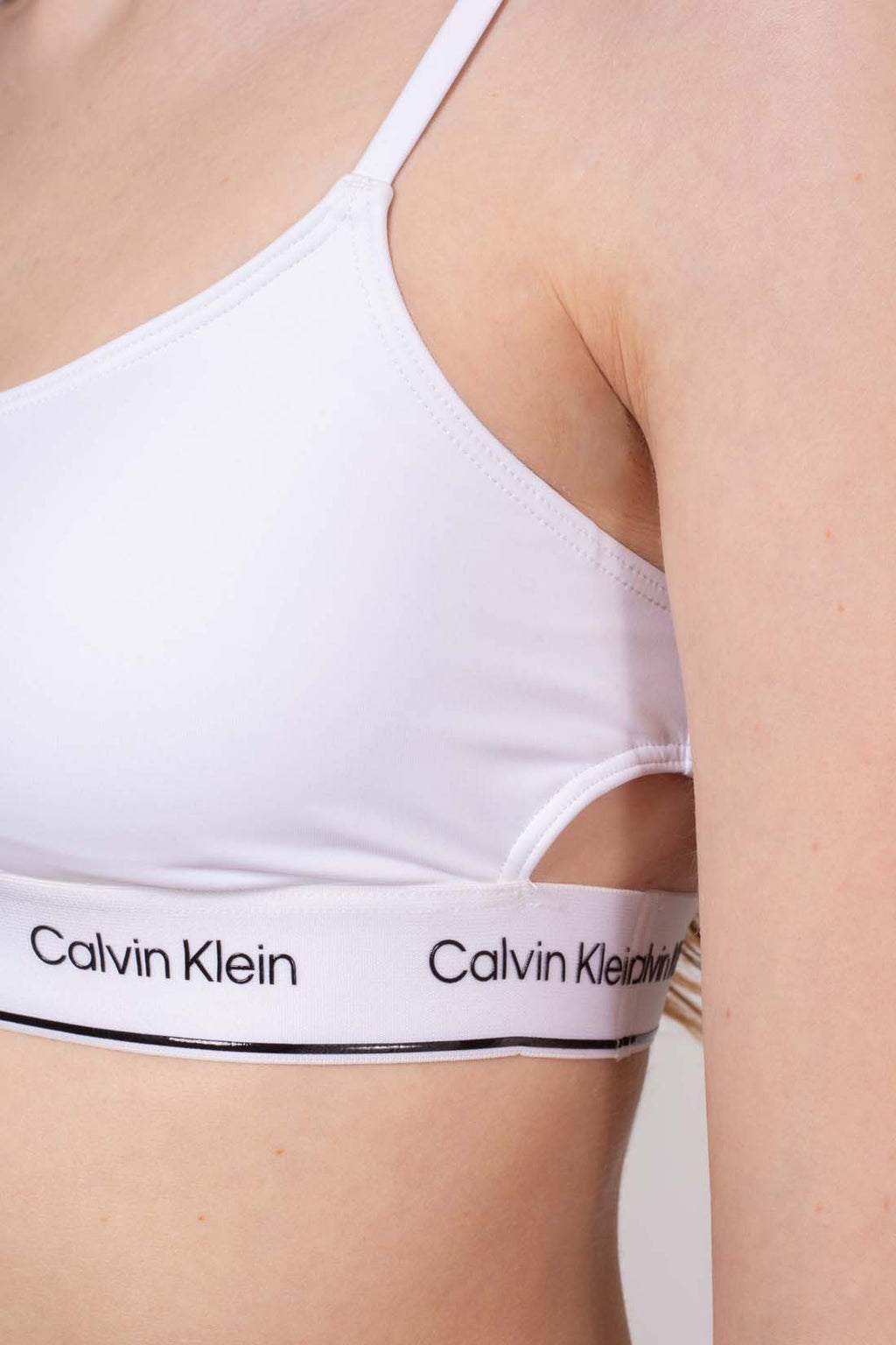 CALVIN KLEIN - Women's bandeau bikini top with cut-out  - Size L-24