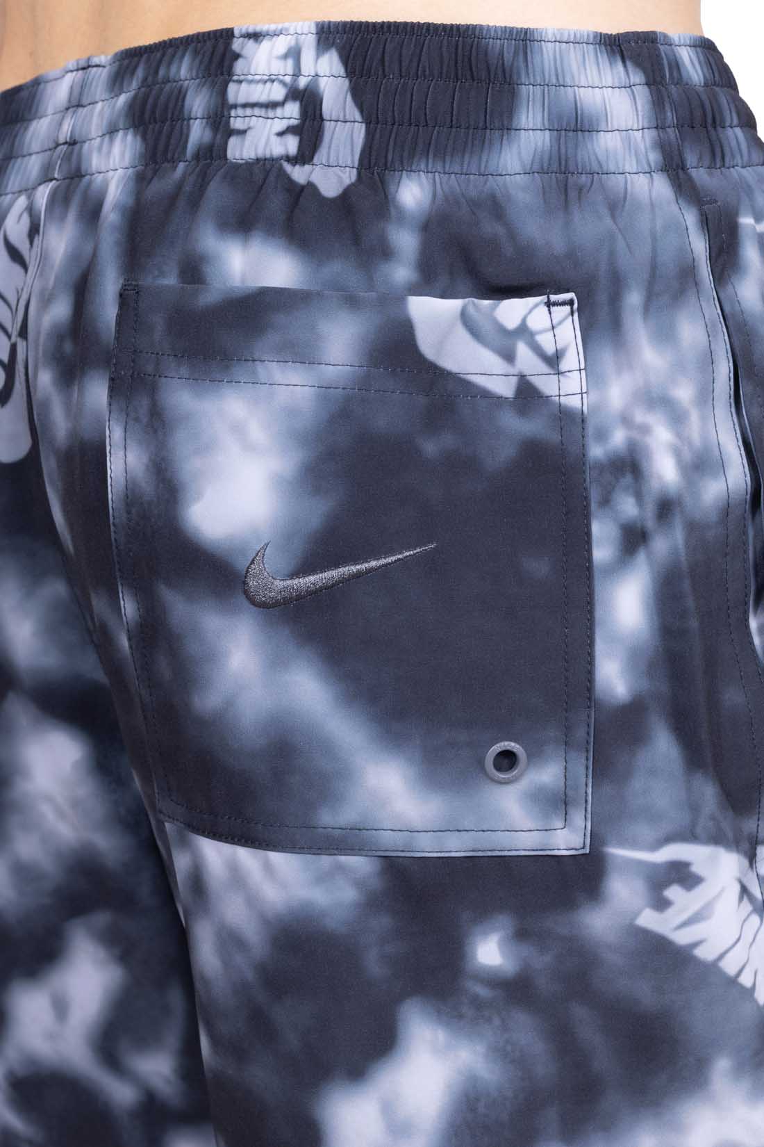 NIKE - Shorts mare uomo con logo all-over-5