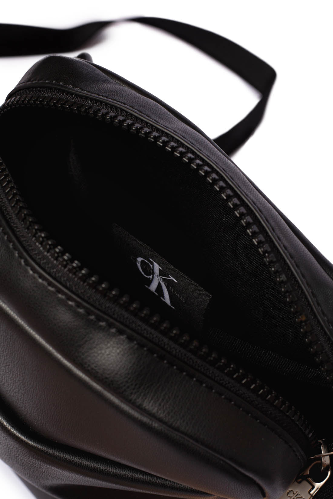 CALVIN KLEIN - Men's logo reporter bag-0