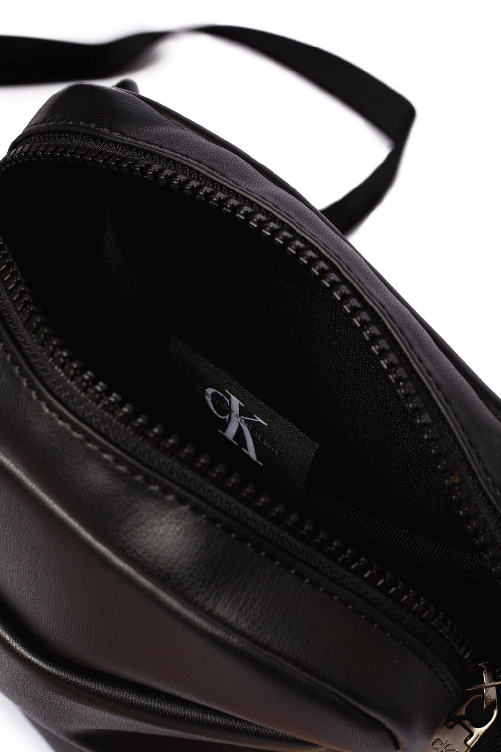 CALVIN KLEIN - Men's logo reporter bag-4