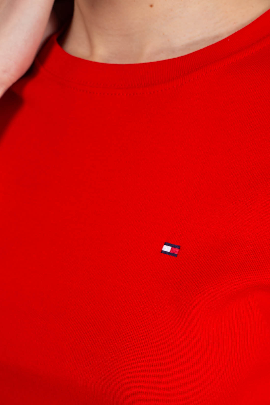 TOMMY HILFIGER - Women's slim logo T-shirt  - Size L-20